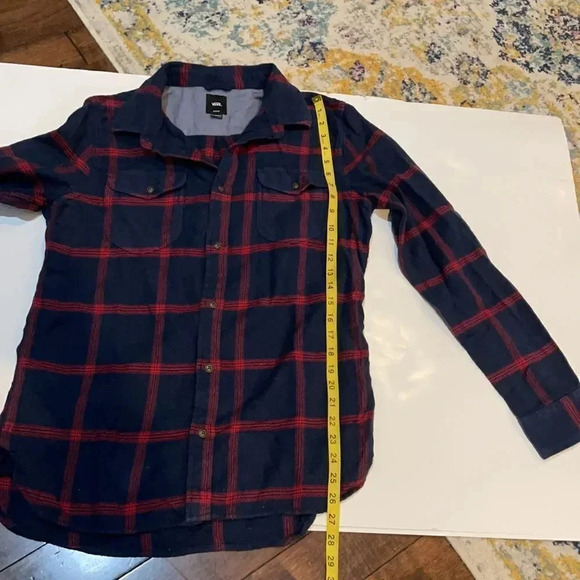 Vans Wayland II Long Sleeved plaid flannel shirt, navy & red. Men’s size medium - Picture 8 of 11